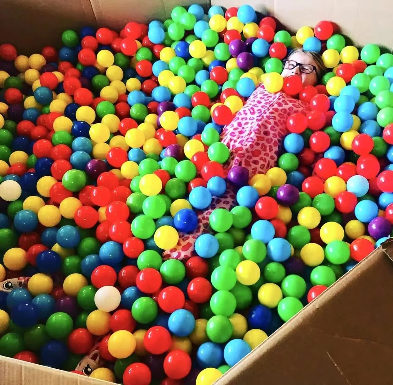 200 Count Plastic Soft Plastic Ball Pit Balls Colorful Play Pit Balls for Pet Dogs Ball Pit 2.2" Large Phthalate Free Bpa Free Balls for Toddlers 1-3 Baby Kids (Rainbow, 200)