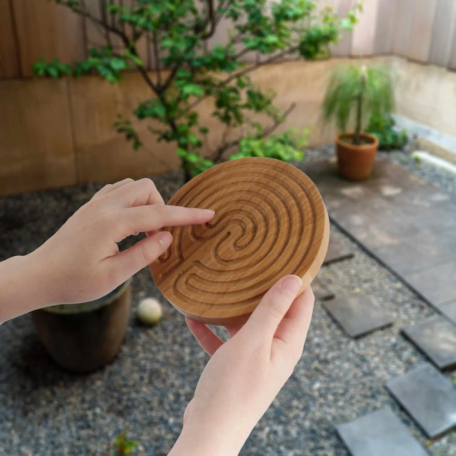 BambooMN Cretan Style 7 Circuit Bamboo Finger Labyrinth – 6” Carbonized Brown – 1 Unit