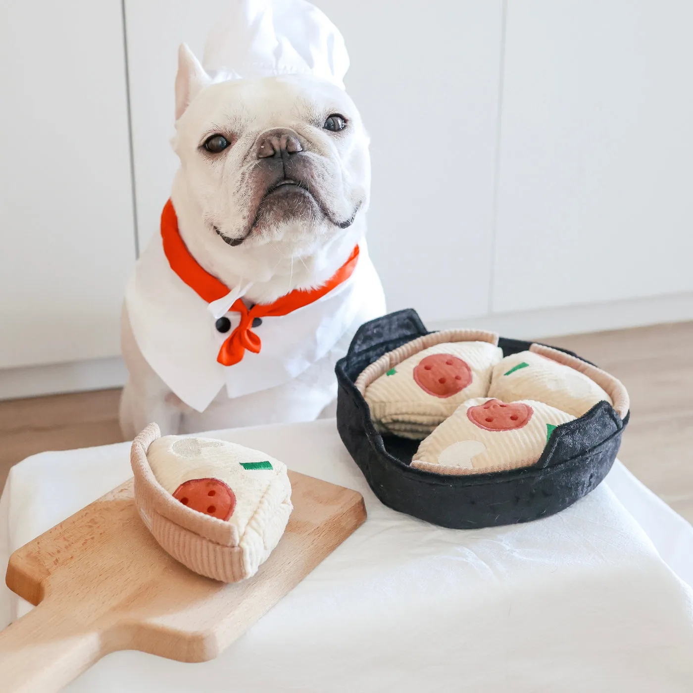 deep dish pizza enrichment toy