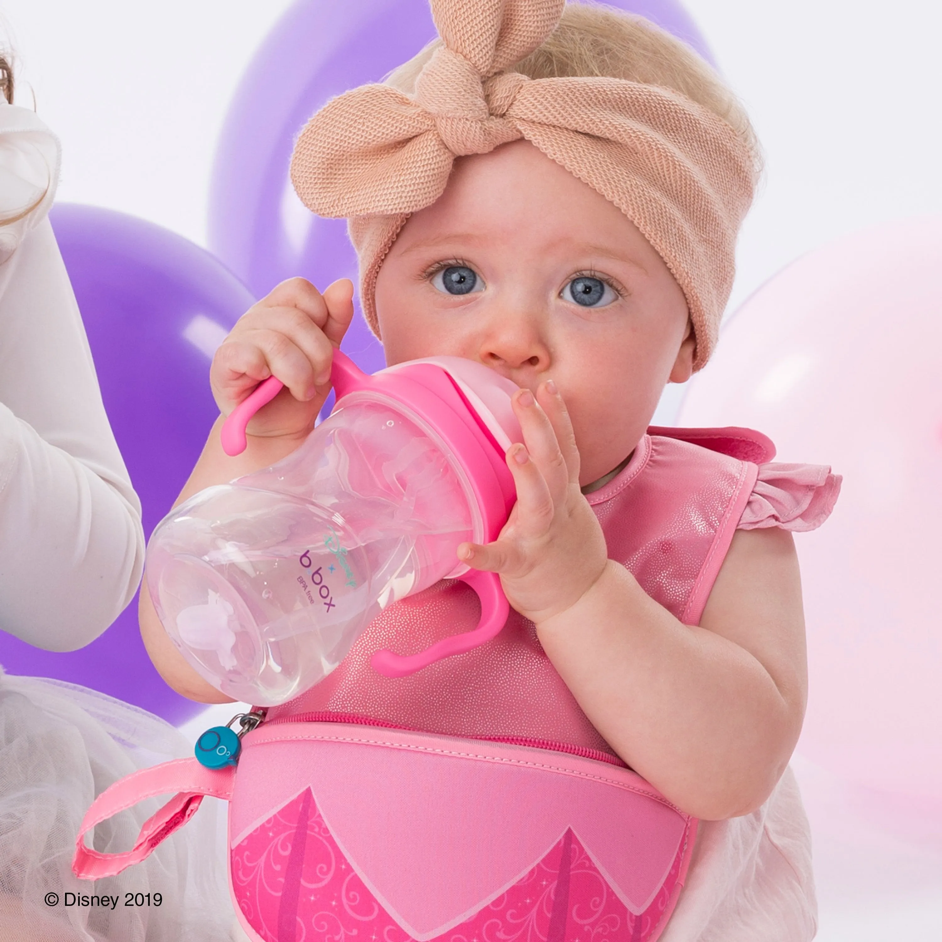 Disney - Aurora travel bib   flexible spoon