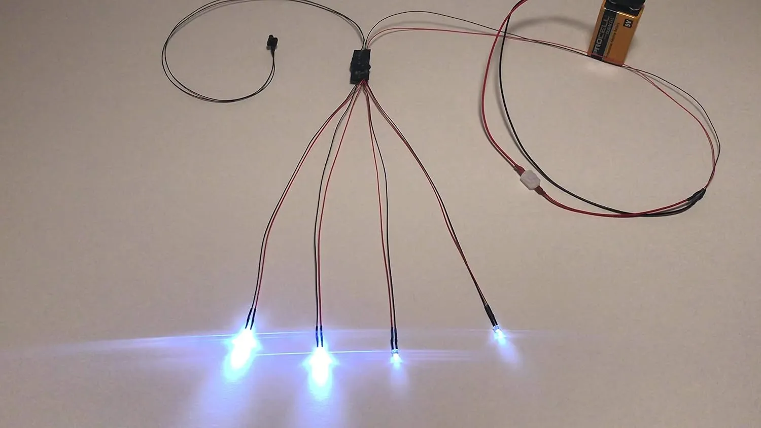 Evan Designs Wig Wag Alternating Headlight Flashers for Diecast and RC Emergency Vehicles - 5 Flash Speeds - 4 Super Bright Cool White LEDs