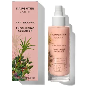Exfoliating Cleanser | Daily Routine Face Wash With Fruit Enzymes | Cream Based Gentle Deep Cleansing | Soothing & Nourishing Fruit Goodness | Suits All Skin Types | 100 ml