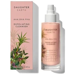 Exfoliating Cleanser | Daily Routine Face Wash With Fruit Enzymes | Cream Based Gentle Deep Cleansing | Soothing & Nourishing Fruit Goodness | Suits All Skin Types | 100 ml