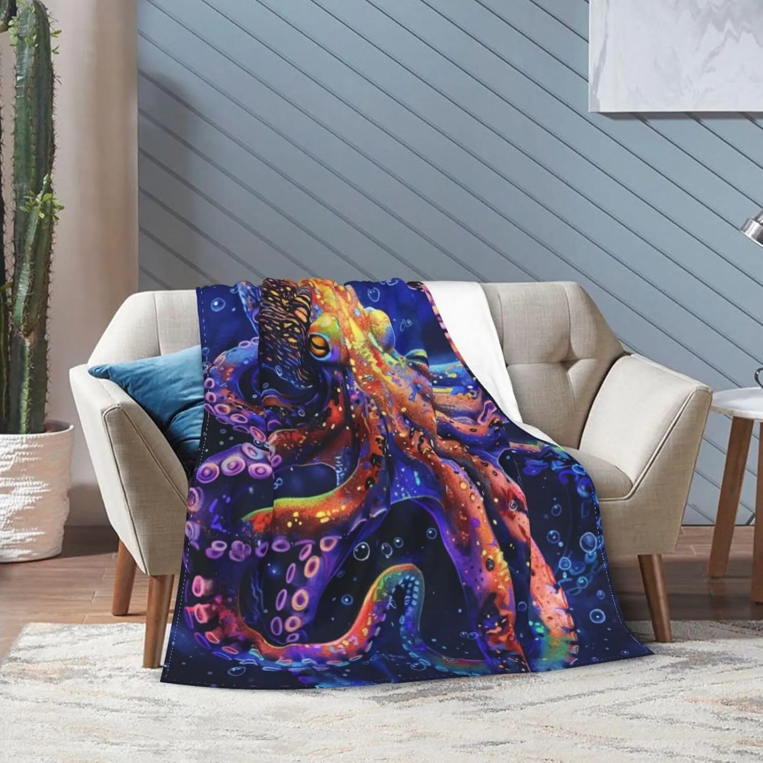 Funny Octopus Blanket for Woman Purple Octopus Throw Blanket Octopus Decor Stuff Merch Cozy Fuzzy Warm Soft Plush Flannel Fleece Lightweight Bedding Ocean Animals Gifts for Girls Kids Boy 50"X40"