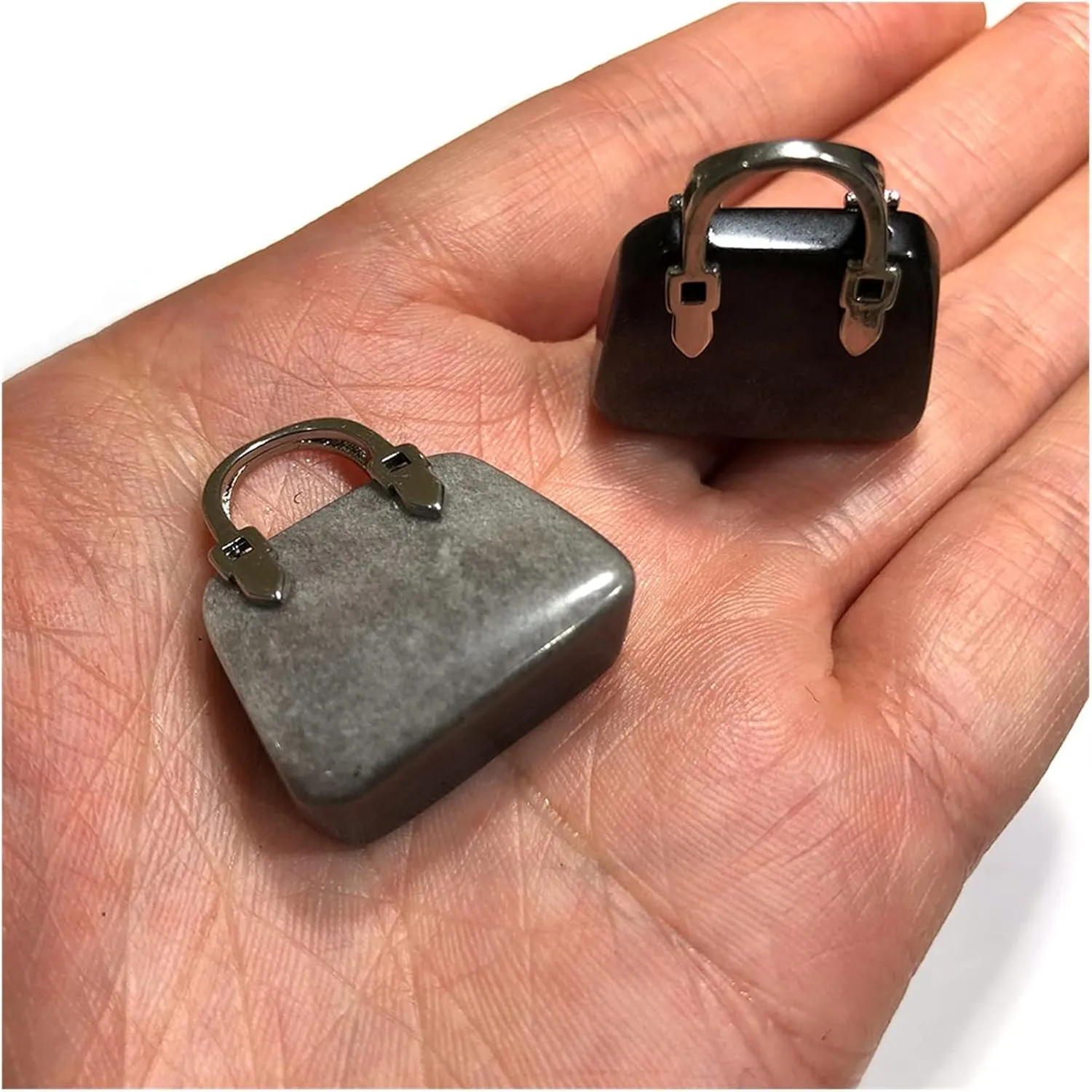 Natural Crystal Rough 1pc Natural Silver Obsidian Purse Handbag Bag Carvings Crystal Stone Reiki Gift Craft Home Room Decoration Jewelry DIY Home Decoration
