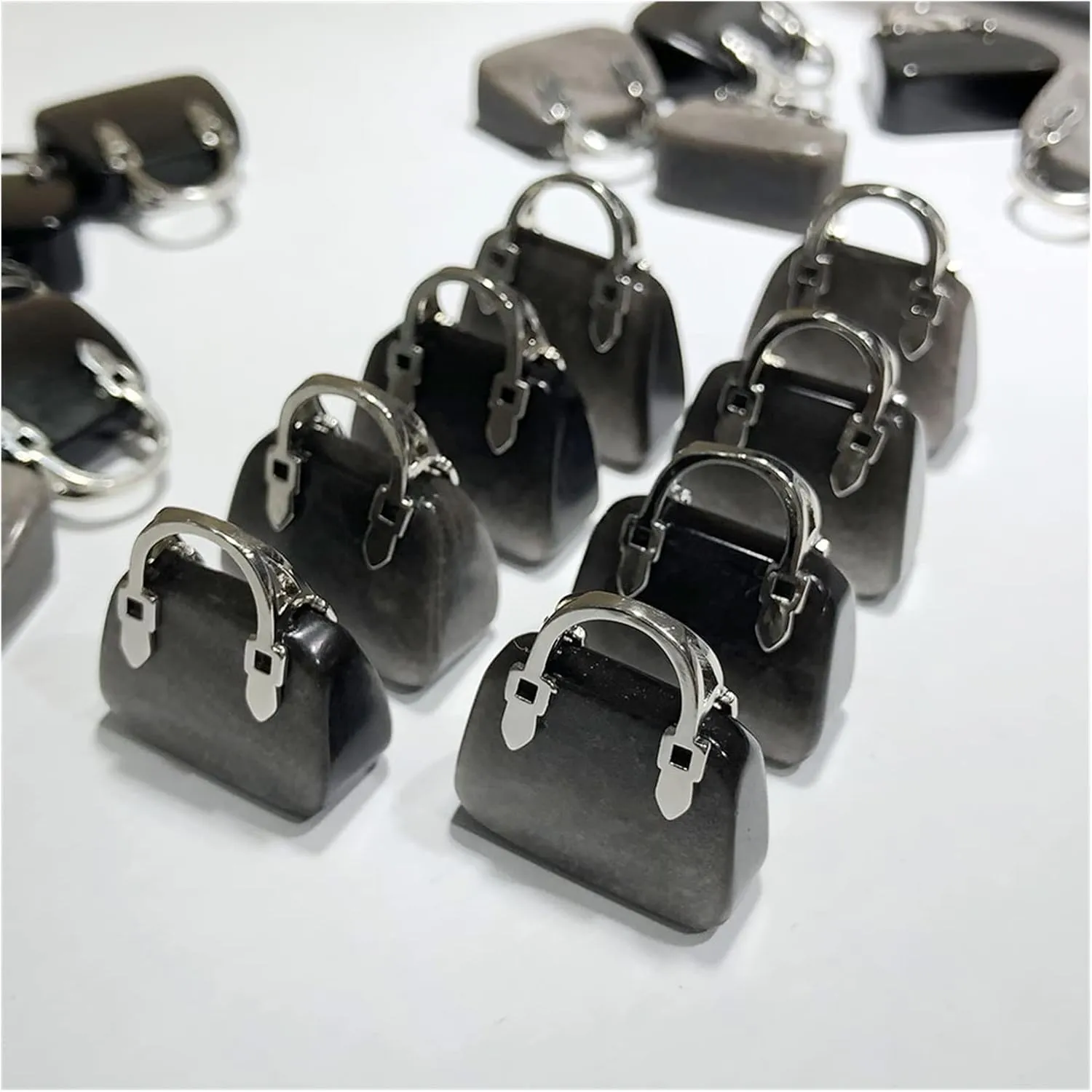 Natural Crystal Rough 1pc Natural Silver Obsidian Purse Handbag Bag Carvings Crystal Stone Reiki Gift Craft Home Room Decoration Jewelry DIY Home Decoration