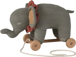 Pull Along Rosalie by Egmont