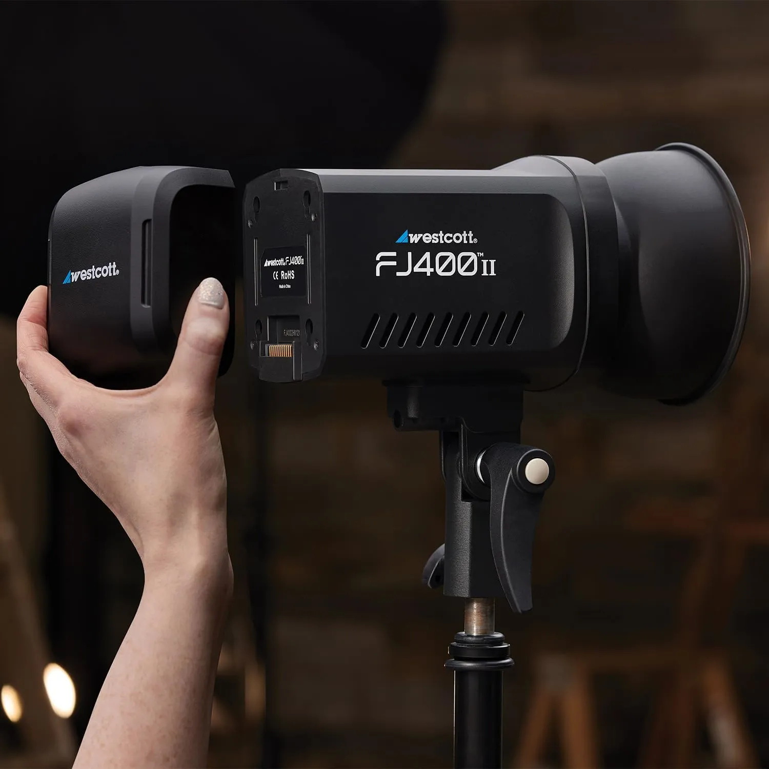 Westcott FJ400 II Touchscreen Strobe with FJ Pro AC/DC Battery (400Ws) TTL HSS AC/DC Powered 550  Full Power Flashes (US/CA Plug)