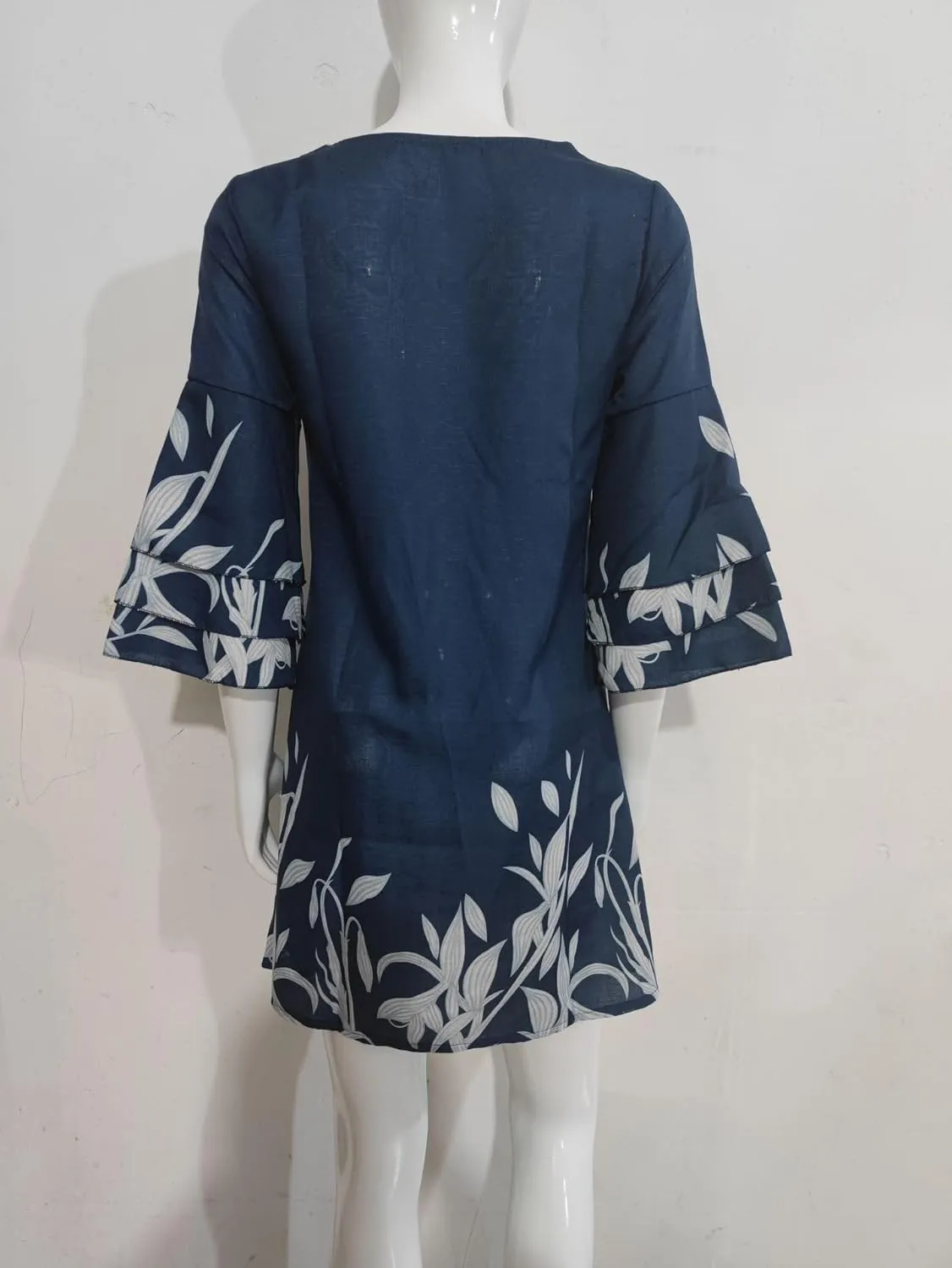 Women's 2025 Summer Dresses Wedding Guest Dress Boho Floral Print Casual V Neck Bell 3/4 Sleeve Flowy Beach Mini Dress
